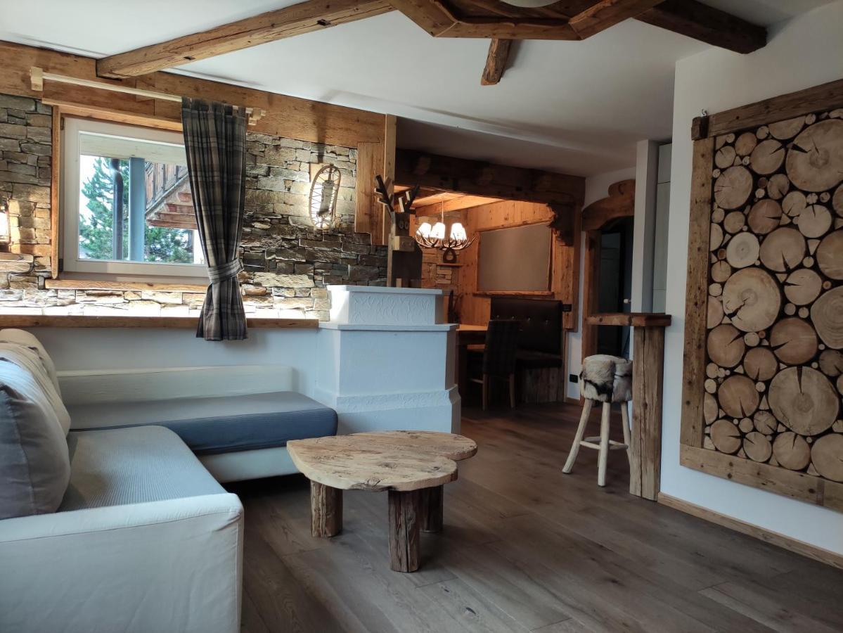 La Tana Dell'Orso Apartment Campitello di Fassa Luaran gambar
