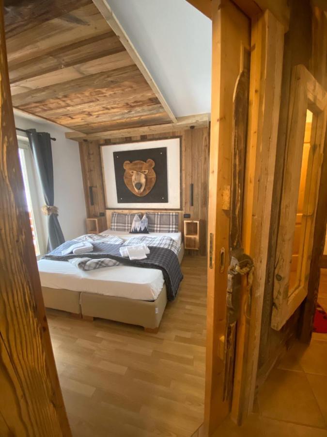 La Tana Dell'Orso Apartment Campitello di Fassa Luaran gambar